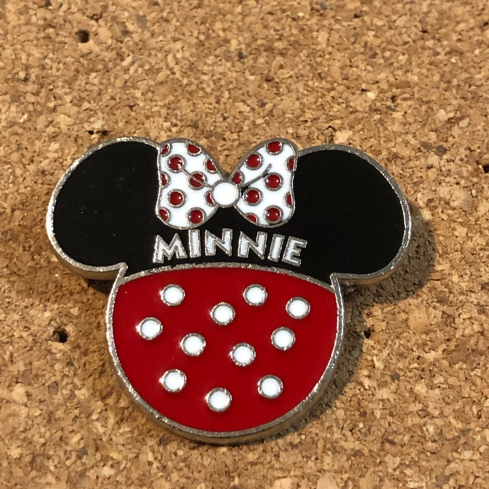 3 for $12✨Disney Trading Pin Minnie Mouse